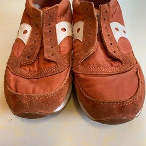 Saucony Jazz sneakers size 8.5 in burnt orange
